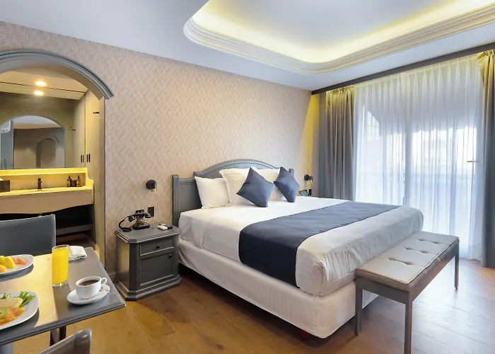 Hive Nápoles By G Hotel 4*