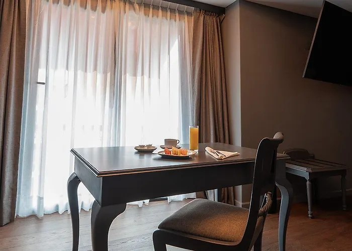 Hive Nápoles By G Hotel 4*
